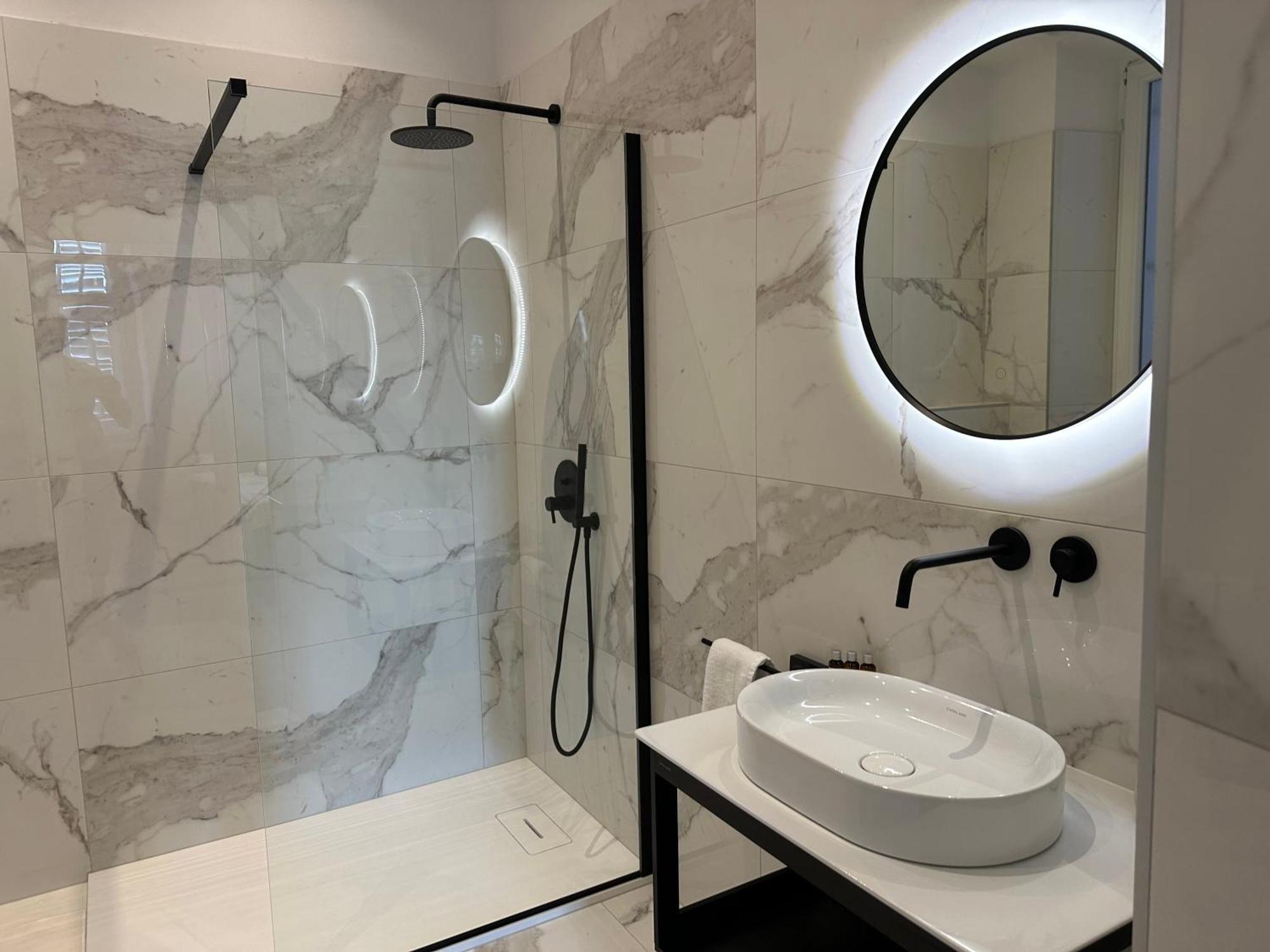 Navis City Apartments Pula Luaran gambar