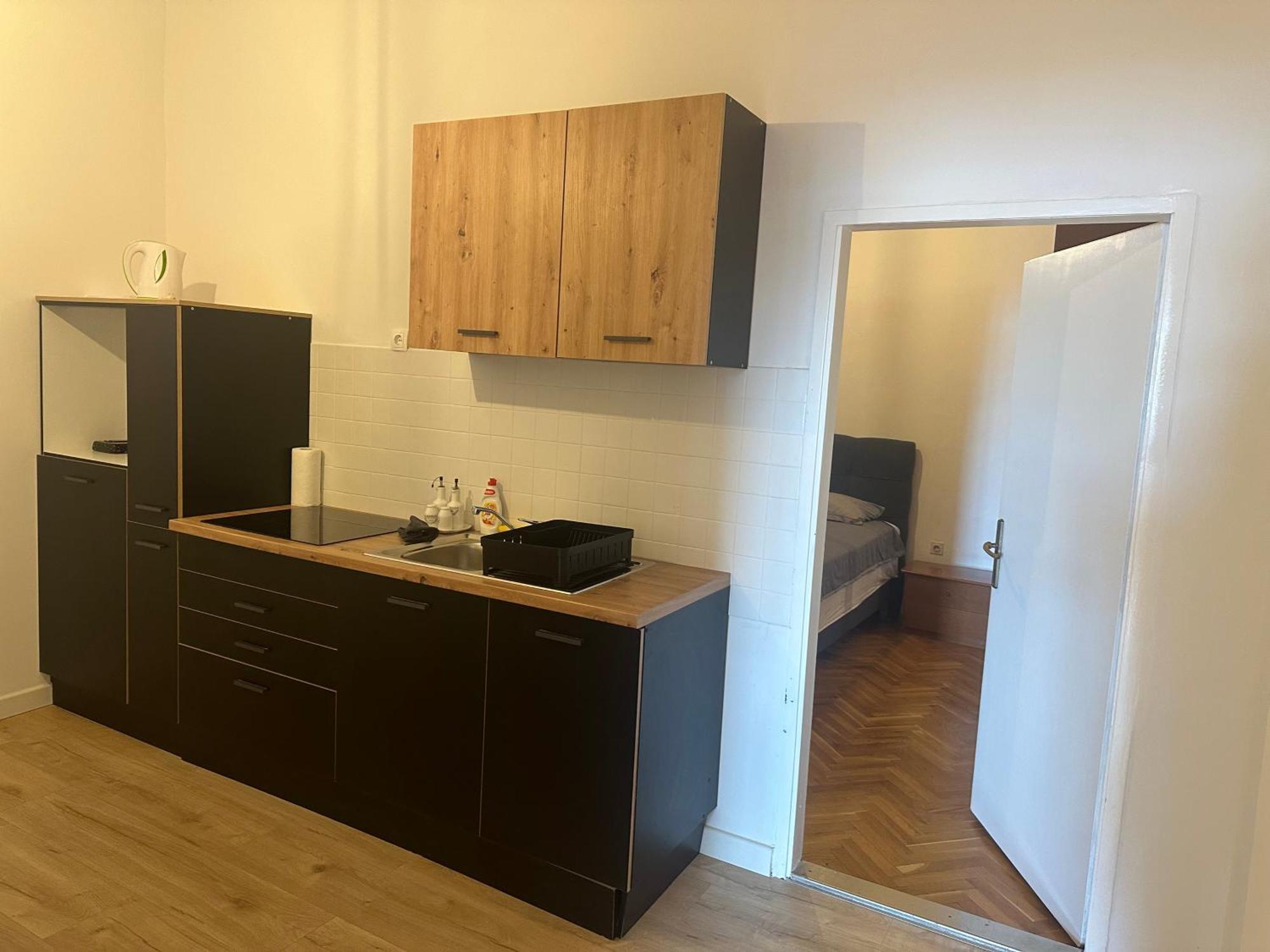 Navis City Apartments Pula Luaran gambar
